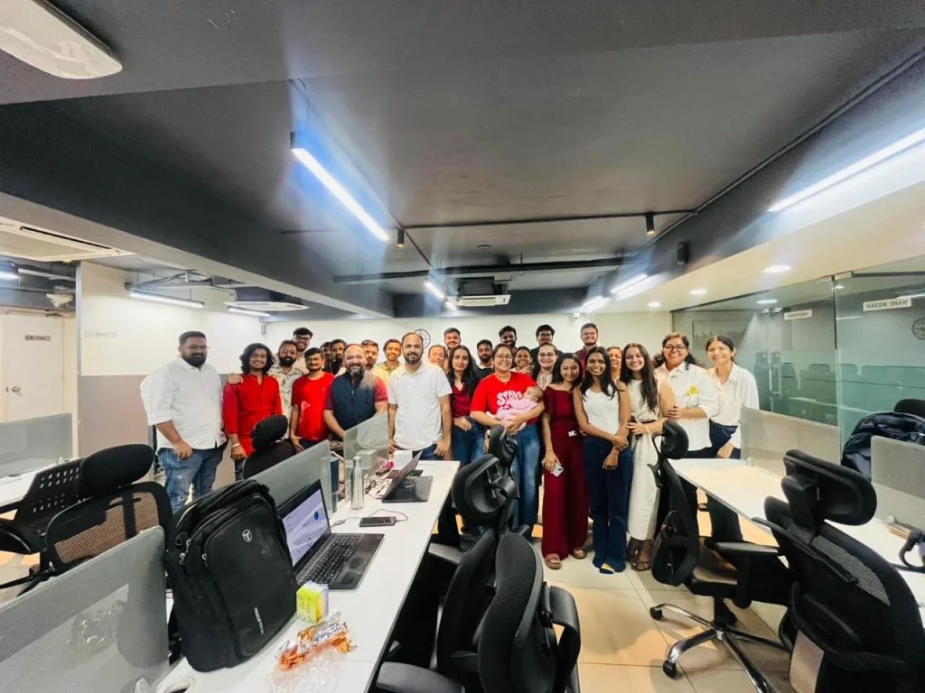 Welcoming a colleague new arrival, the whole team and their families